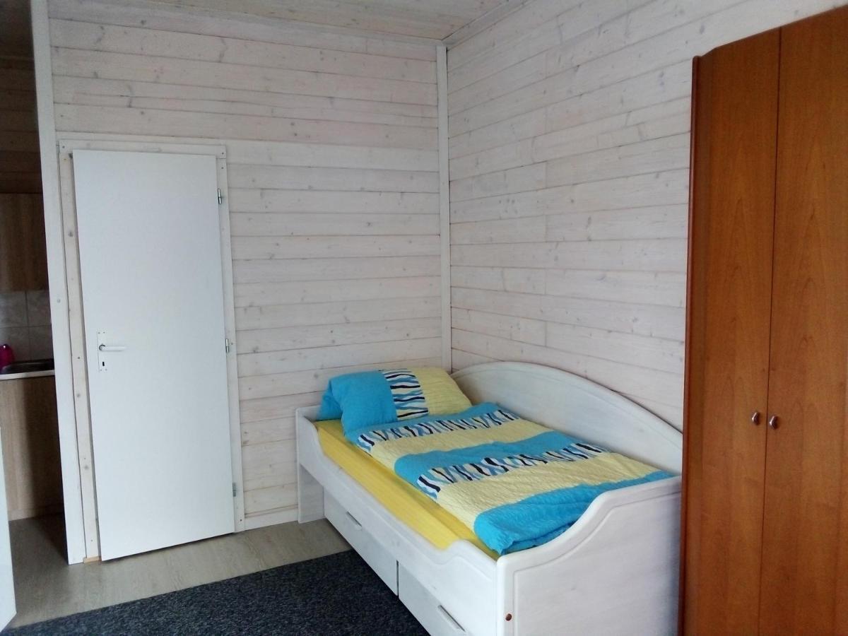 דירות Františkovy Lázně Rekreacni Chatka / Tiny House מראה חיצוני תמונה